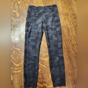 Lululemon camo pocket leggings size 8
